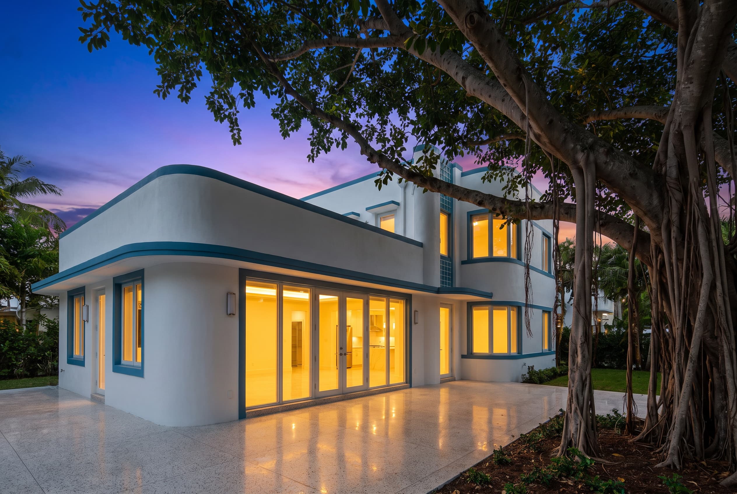 Restored Art Deco Villa, South Beach